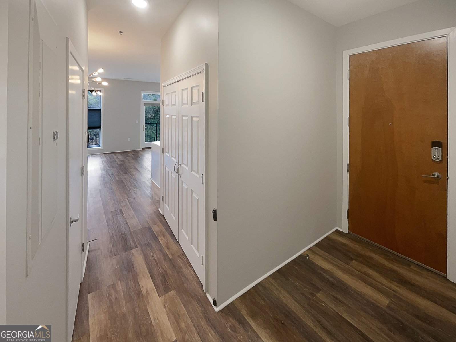 560 Dutch Valley Road Atlanta - 16