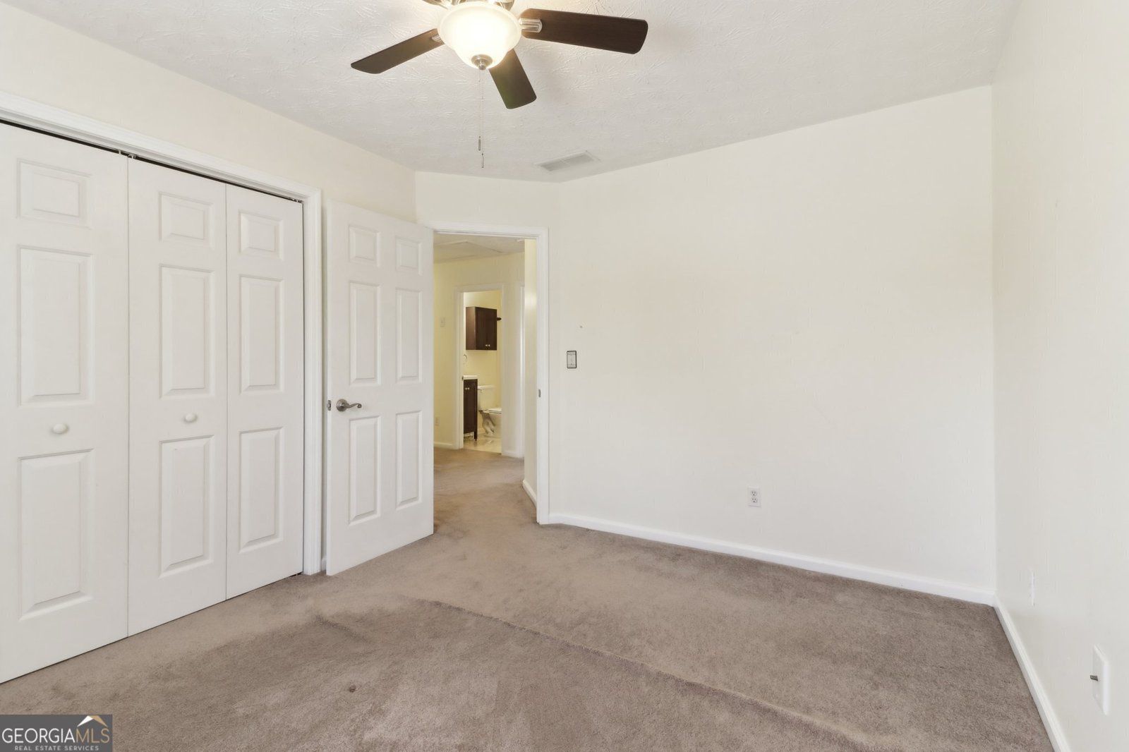 1902 Elm Park Drive Hampton - 3