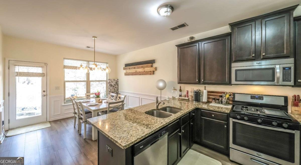 242 STILLWOOD Drive Newnan - 16