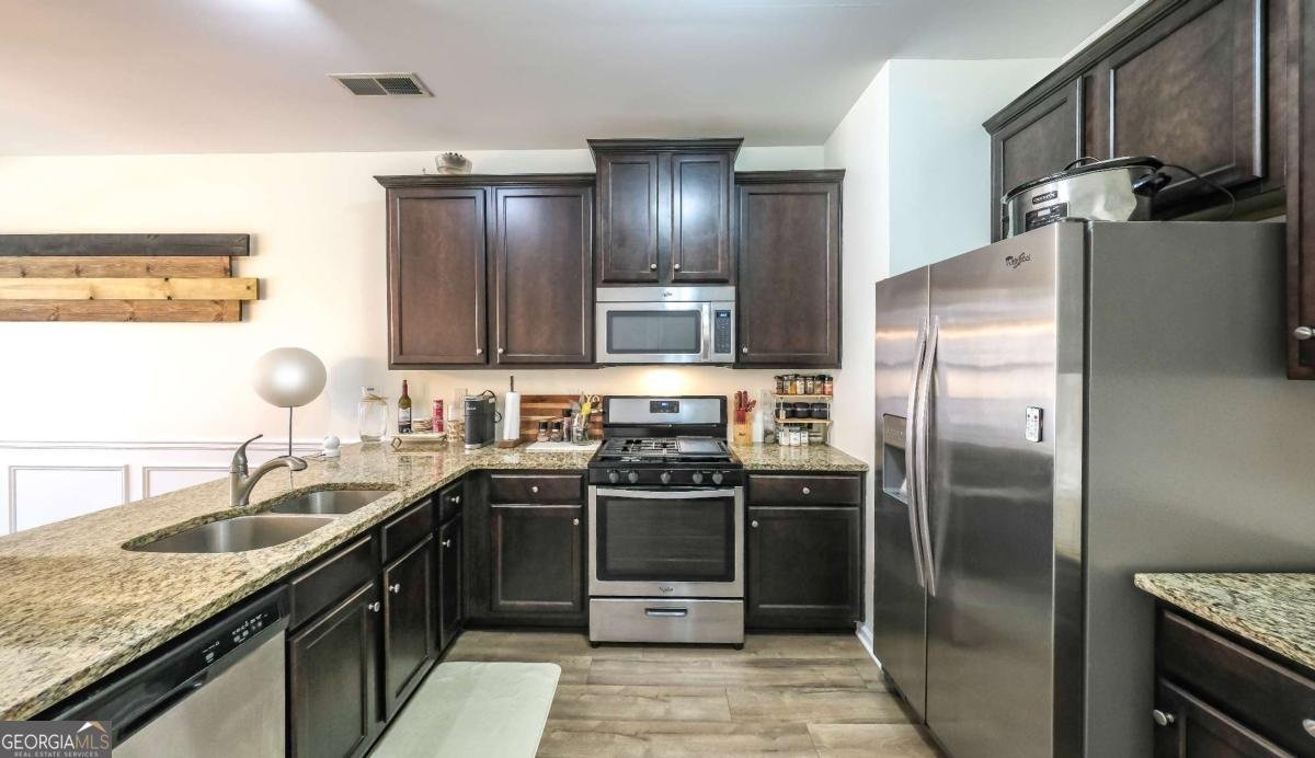 242 STILLWOOD Drive Newnan - 18