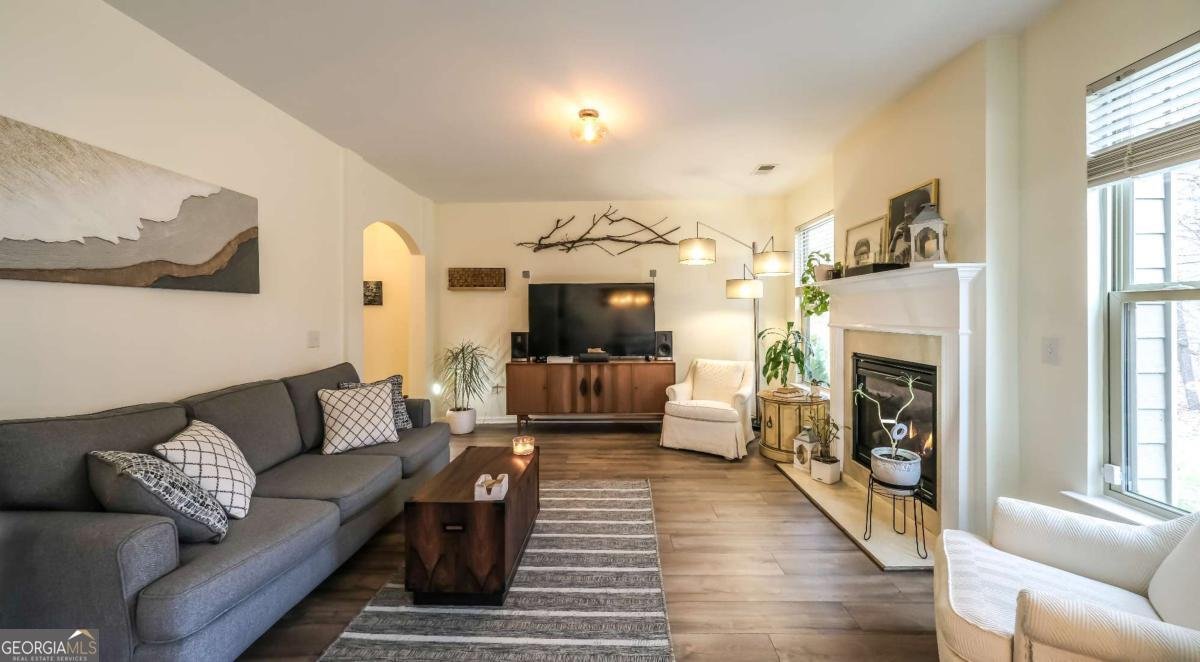 242 STILLWOOD Drive Newnan - 25