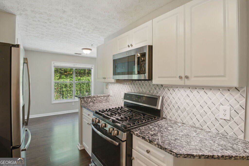 124 Streamside Drive Roswell - 14