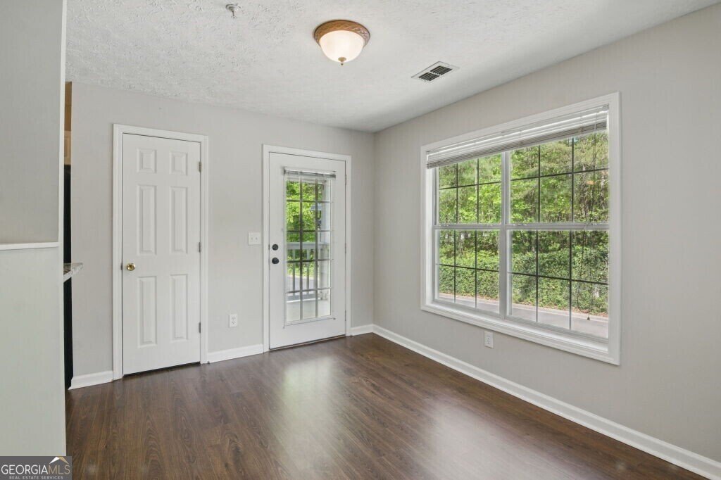 124 Streamside Drive Roswell - 16