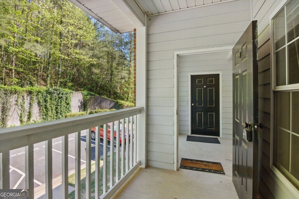 124 Streamside Drive Roswell - 3