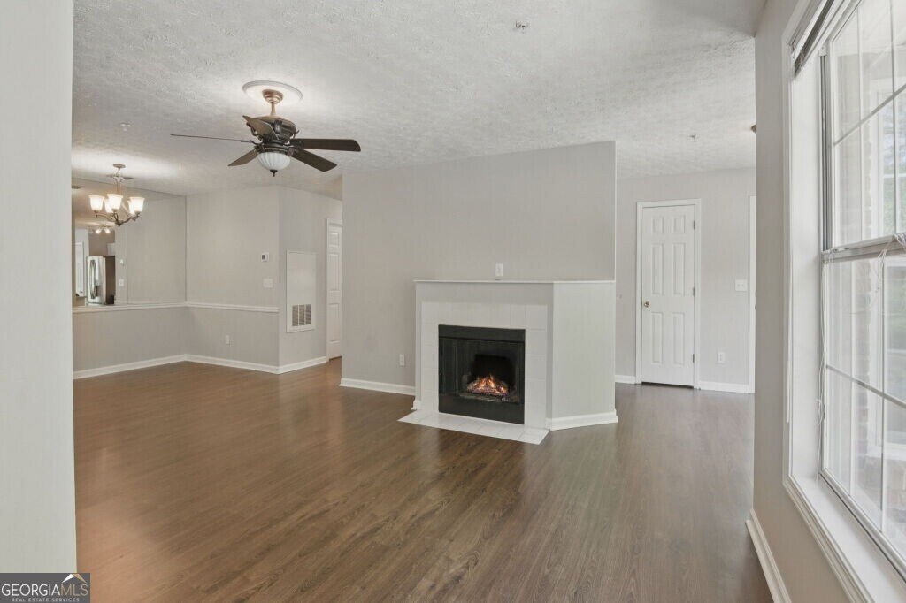 124 Streamside Drive Roswell - 4