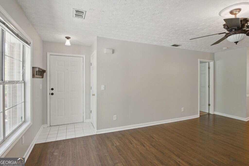 124 Streamside Drive Roswell - 5