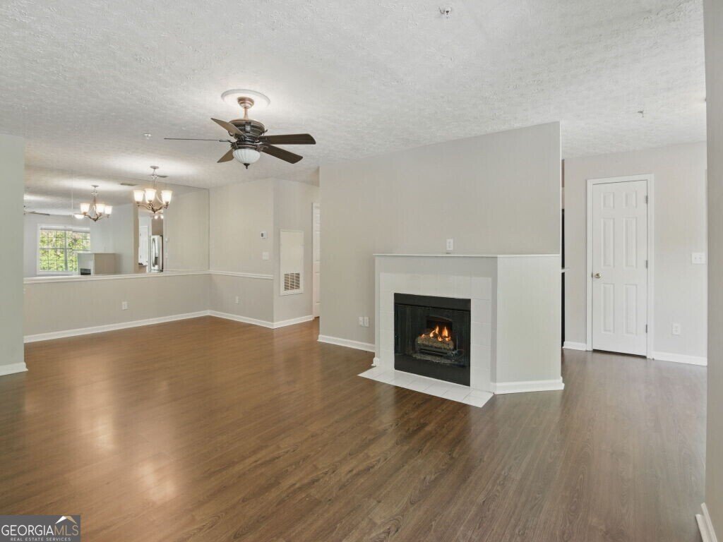 124 Streamside Drive Roswell - 6