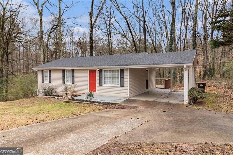 3552 MEADOWVIEW Drive Lithia Springs - 1
