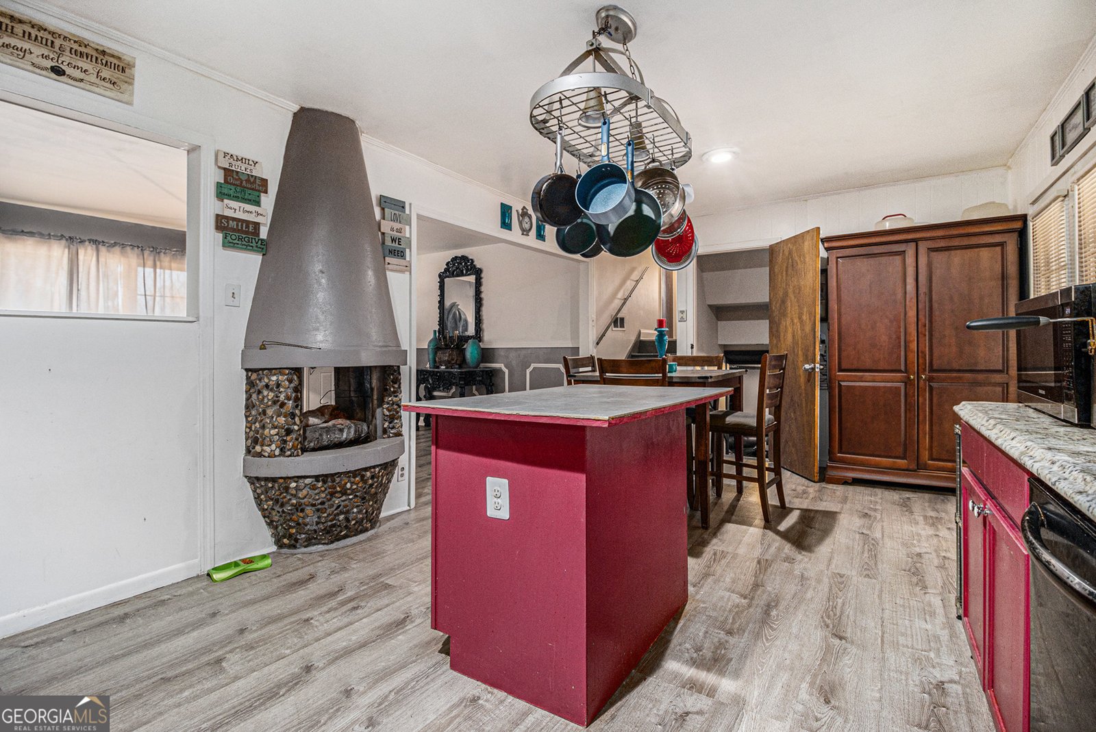 989 Queen Elizabeth Way Morrow - 10