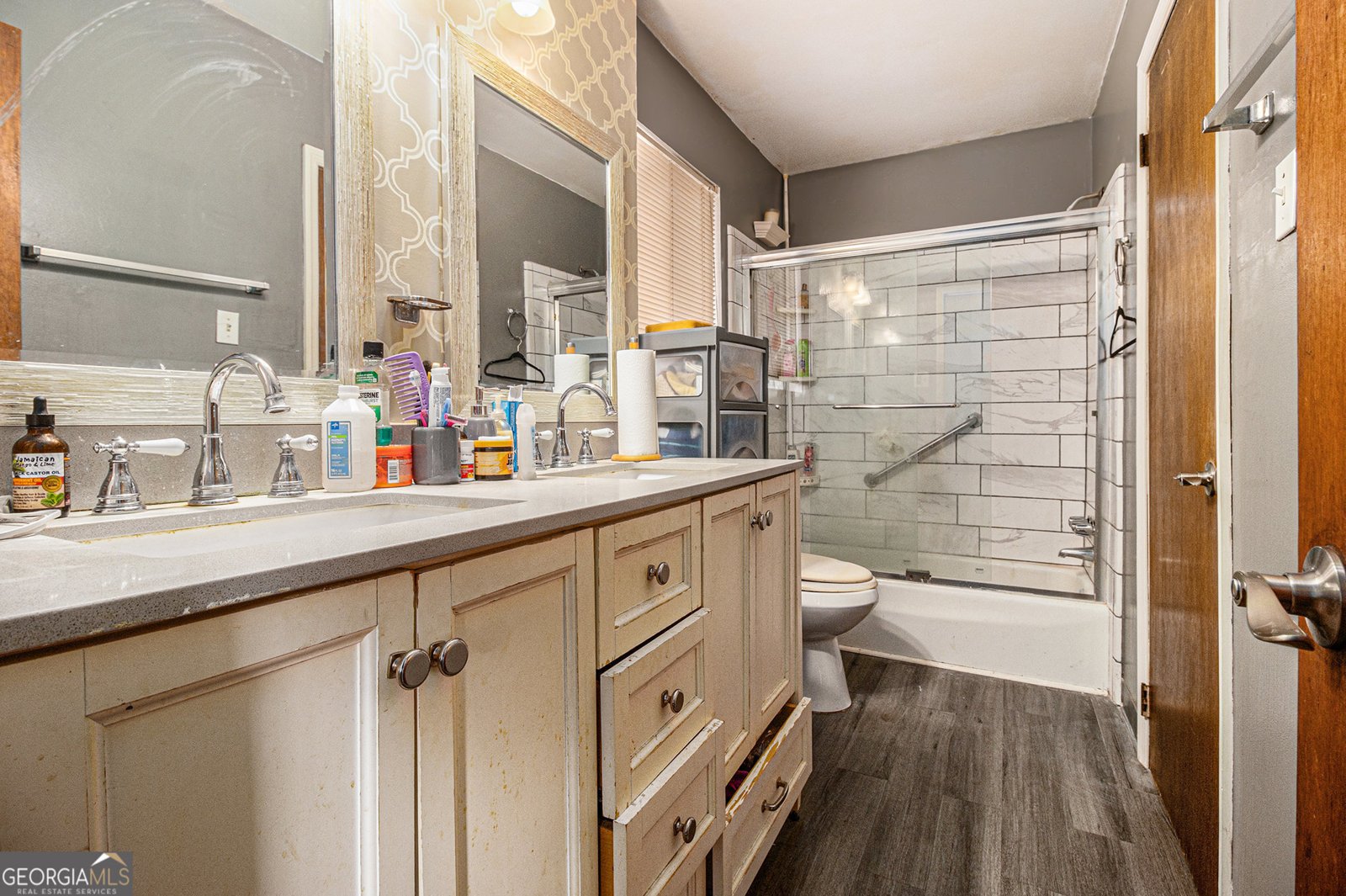 989 Queen Elizabeth Way Morrow - 13