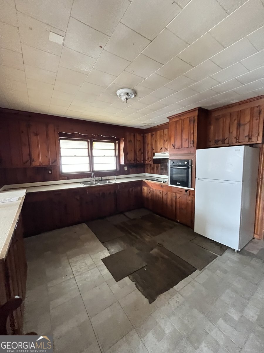 612 S 3rd Avenue Lanett - 5