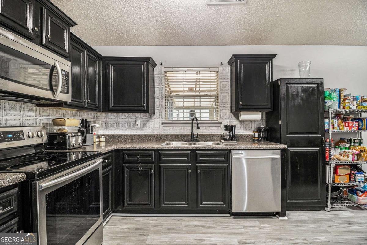 5803 Star Flower Drive Ellenwood - 11