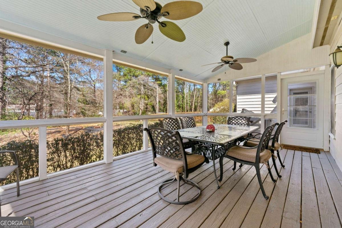 3710 Glen Ian Drive Loganville - 23