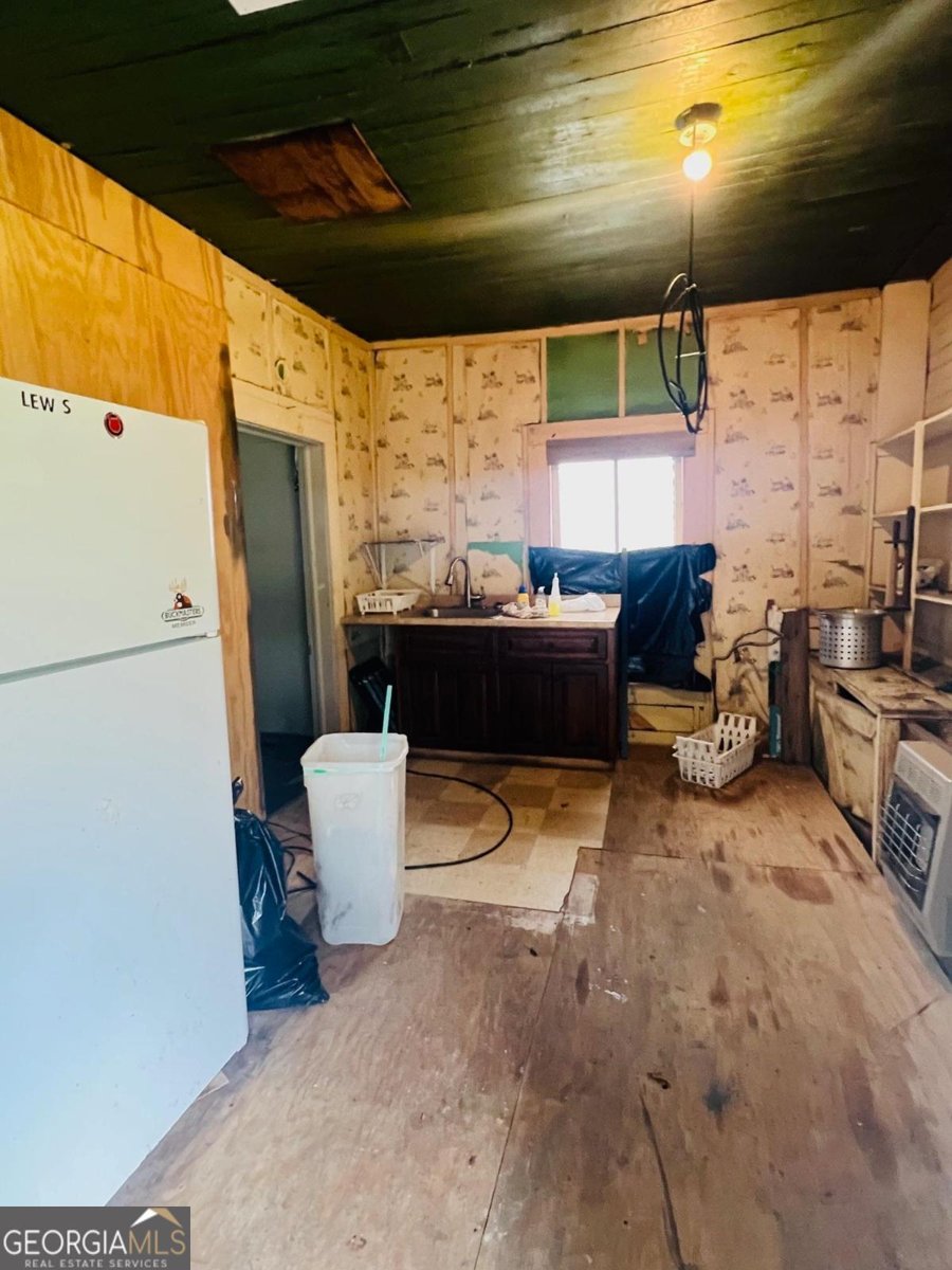 1011 Railroad Street Siloam - 6