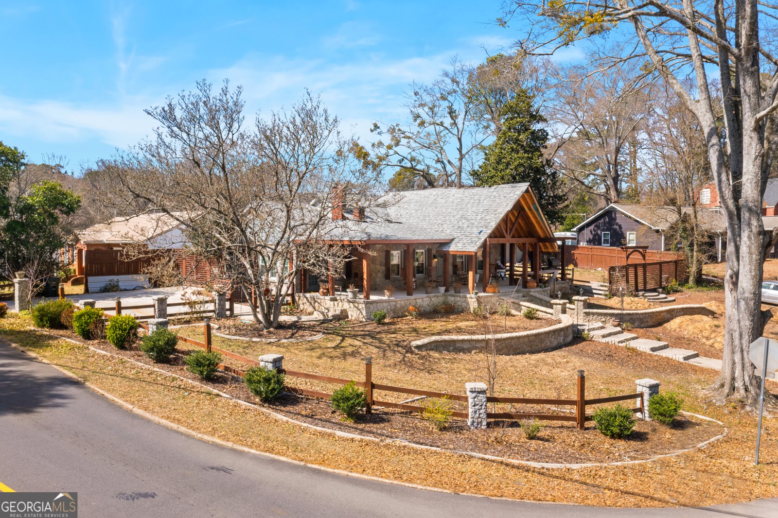 942 Hardwick Circle Dalton - 1