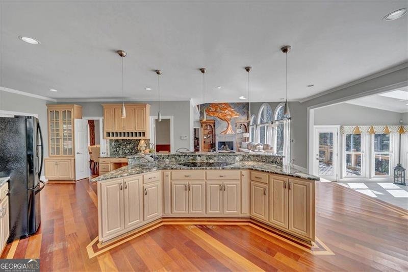3460 MANSIONS Parkway Berkeley Lake - 16