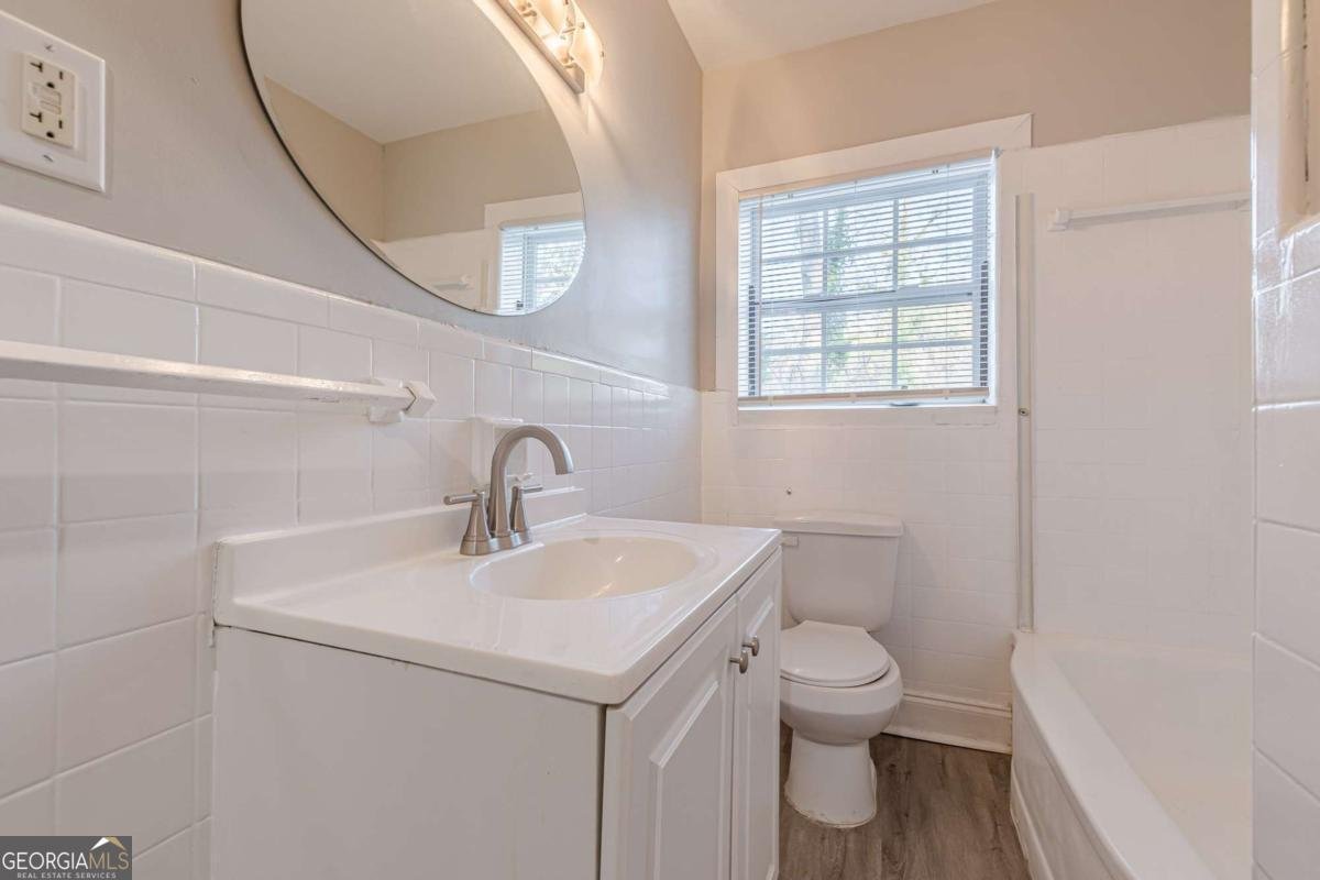1376 Westmont Road Atlanta - 25