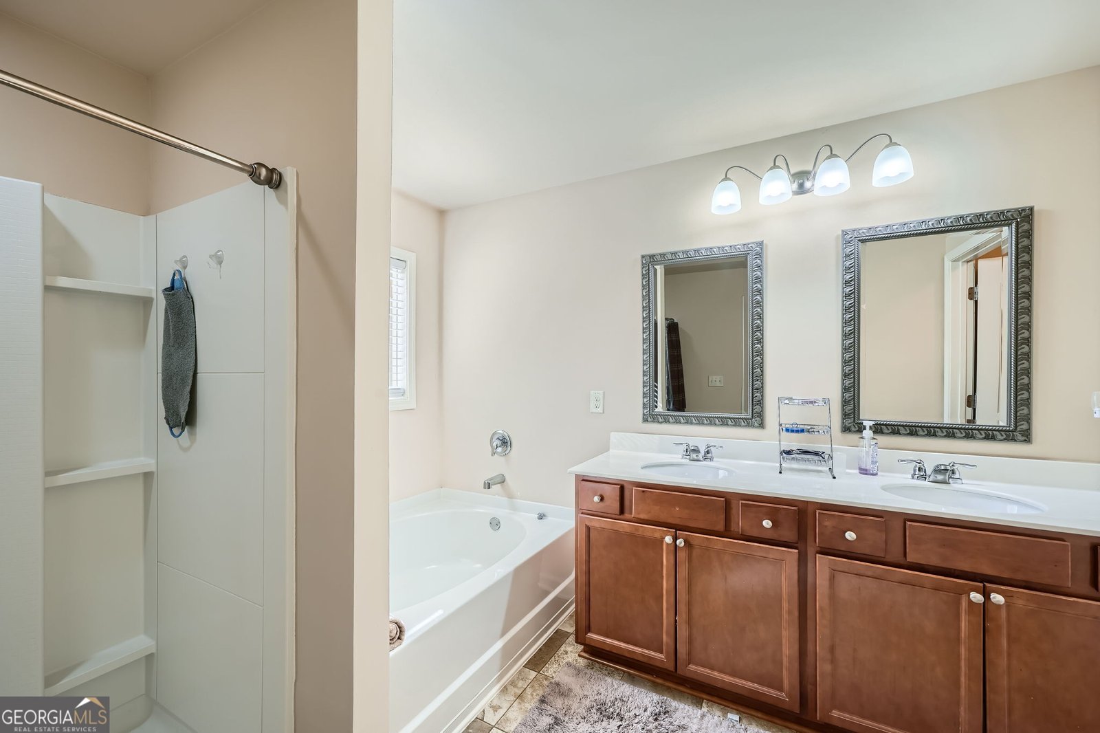 316 SILVERWOOD Drive Dallas - 17