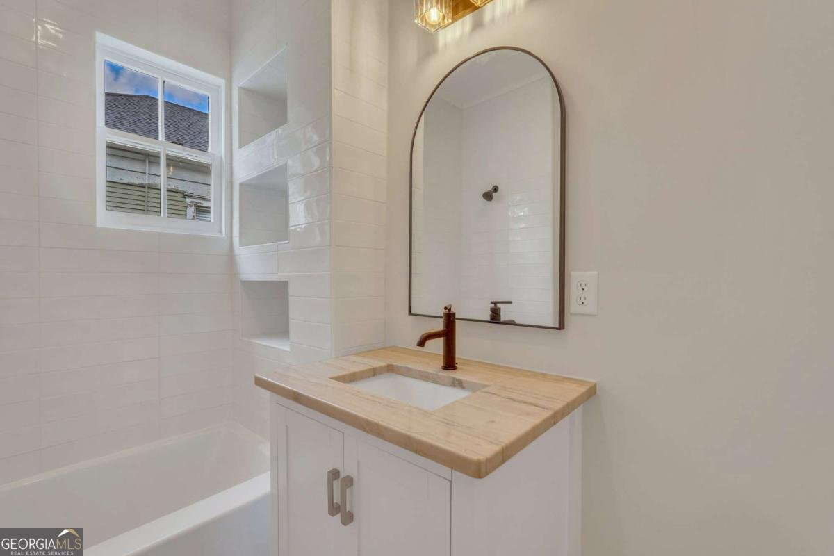 815 Henry Street Savannah - 24