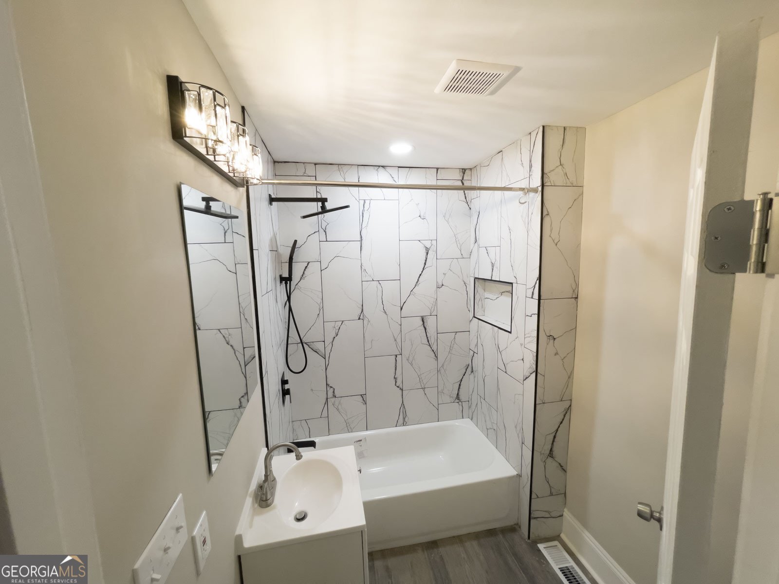 444 Sargent Drive Atlanta - 18