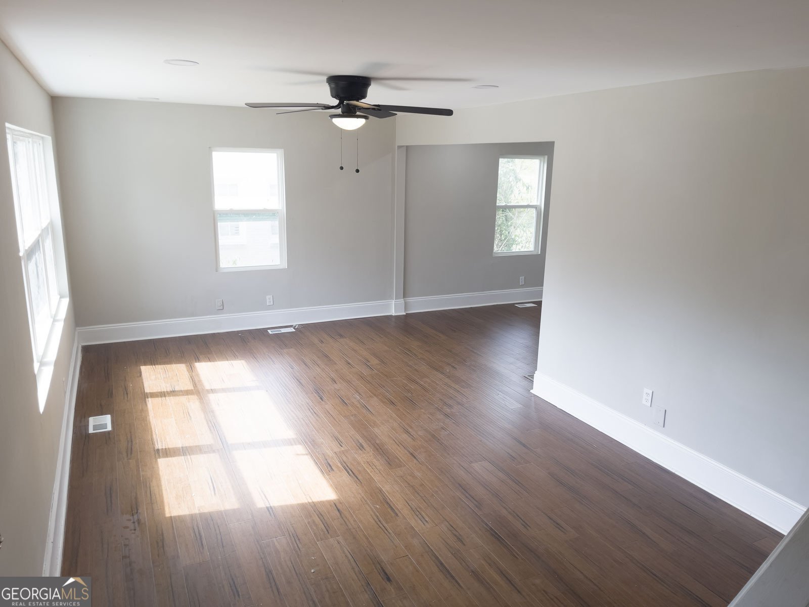 444 Sargent Drive Atlanta - 3