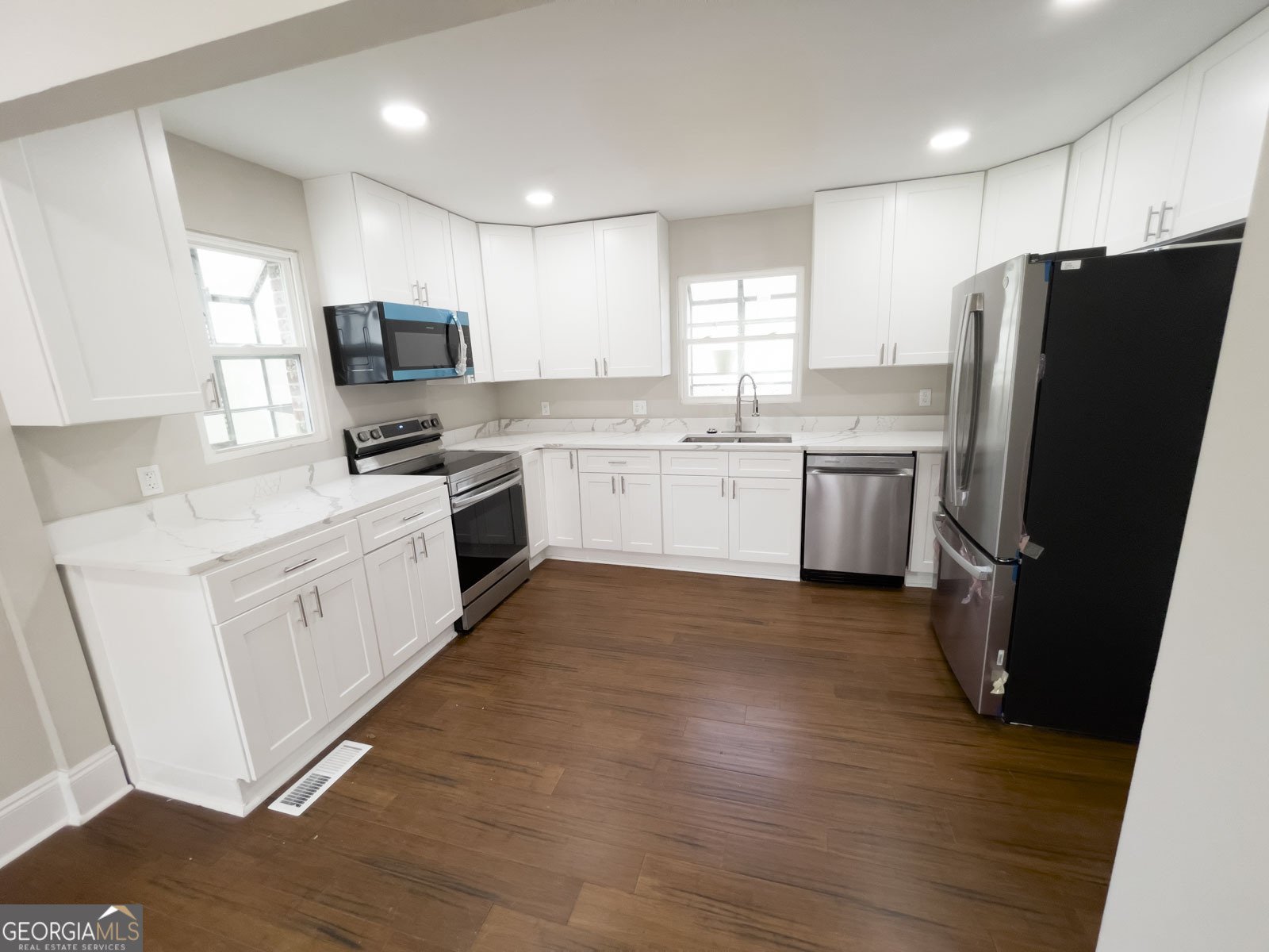 444 Sargent Drive Atlanta - 7