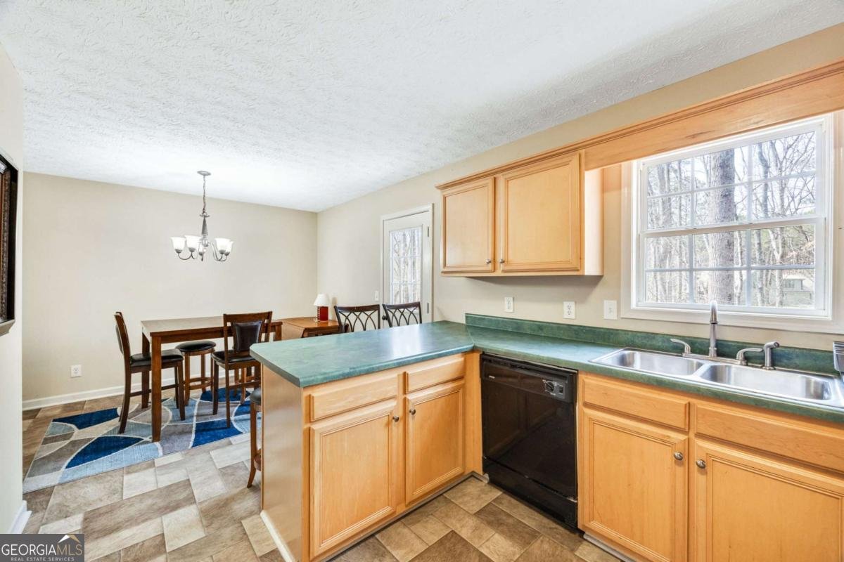264 Pioneer Trail Dallas - 11
