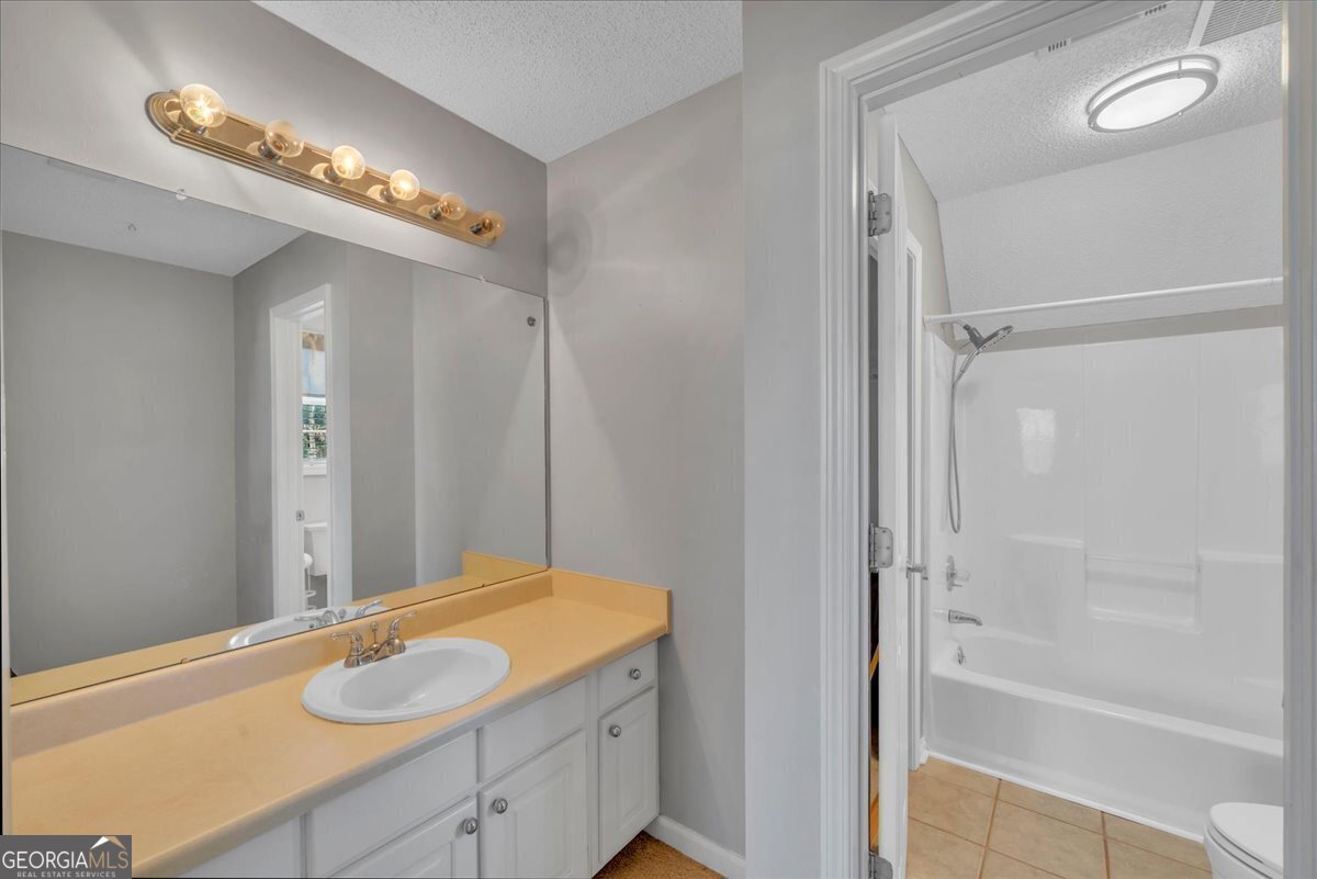 235 Strawberry Circle Dublin - 13