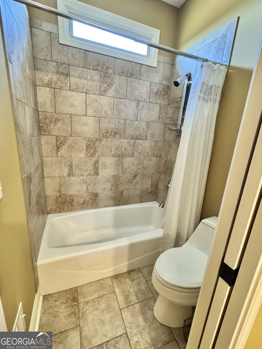 1010 Vinca Lane Madison - 44