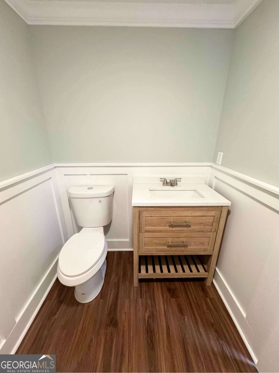 1533 W River Road Rhine - 21