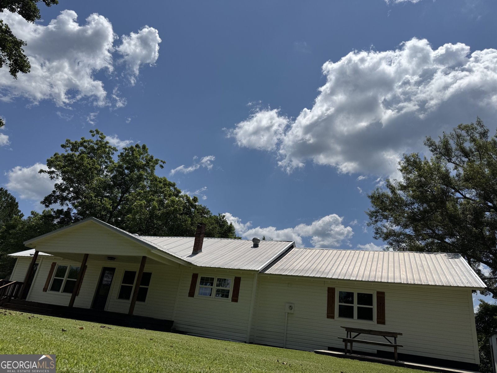 1533 W River Road Rhine - 3