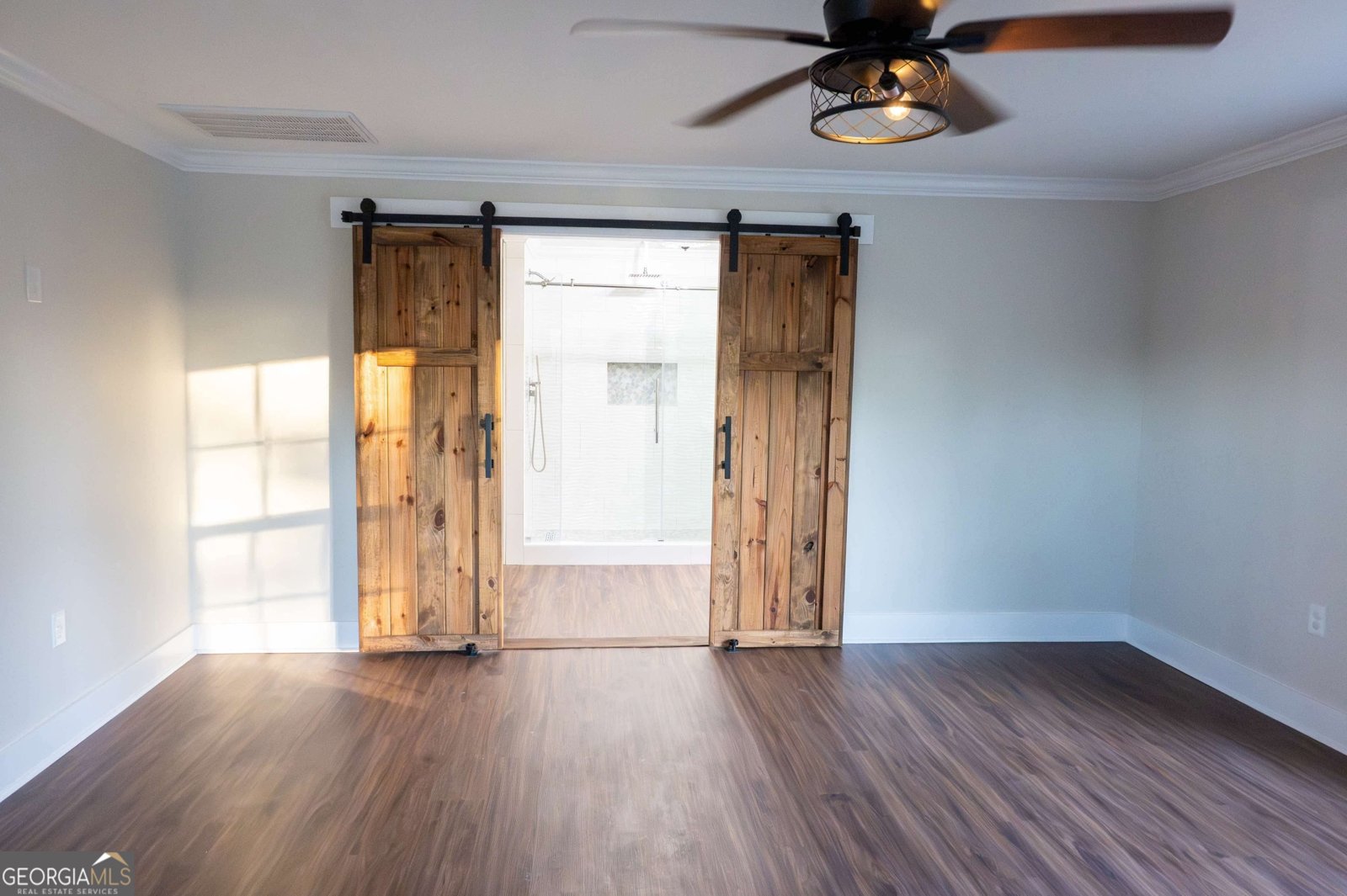 1533 W River Road Rhine - 33