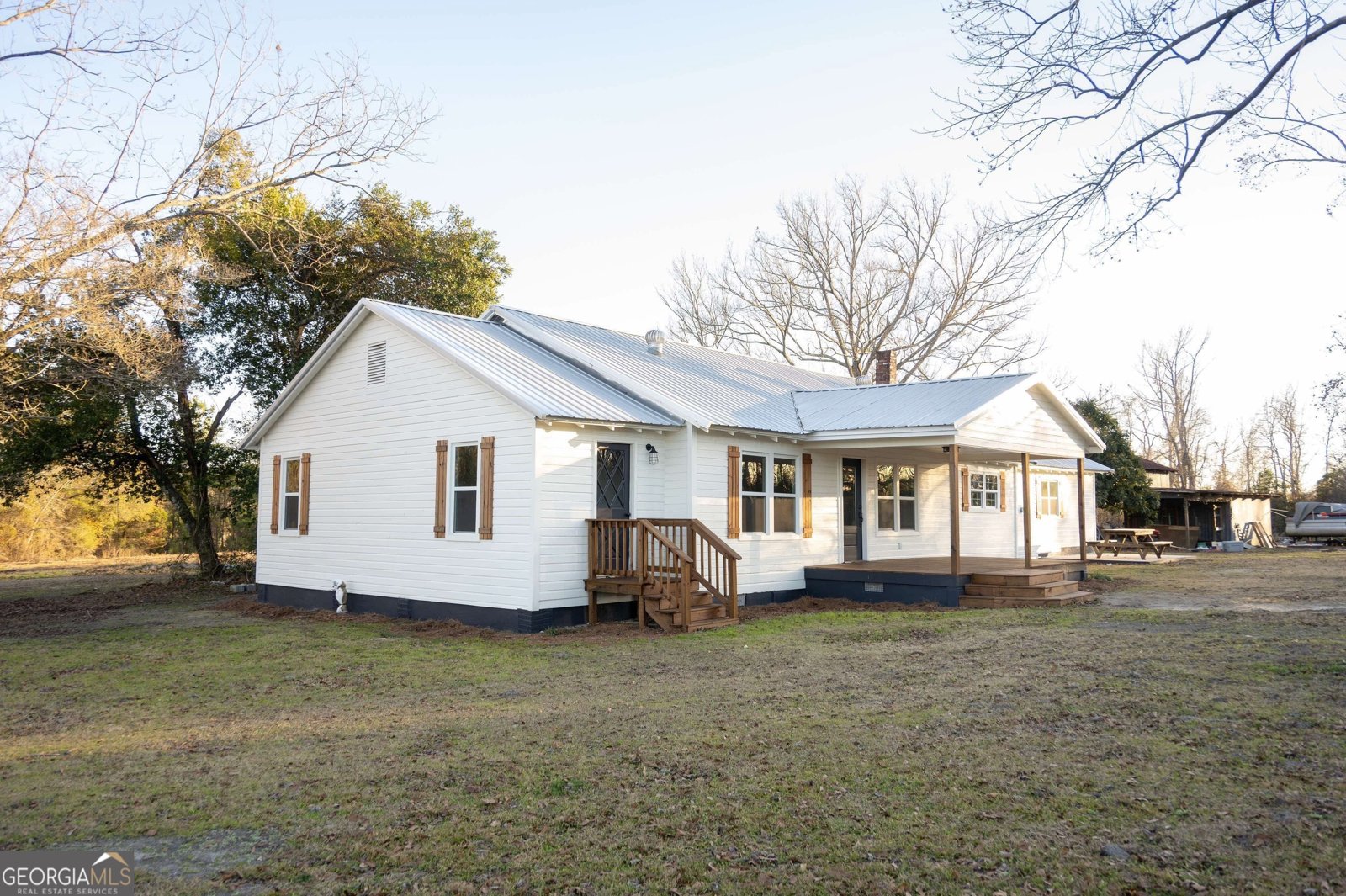 1533 W River Road Rhine - 37
