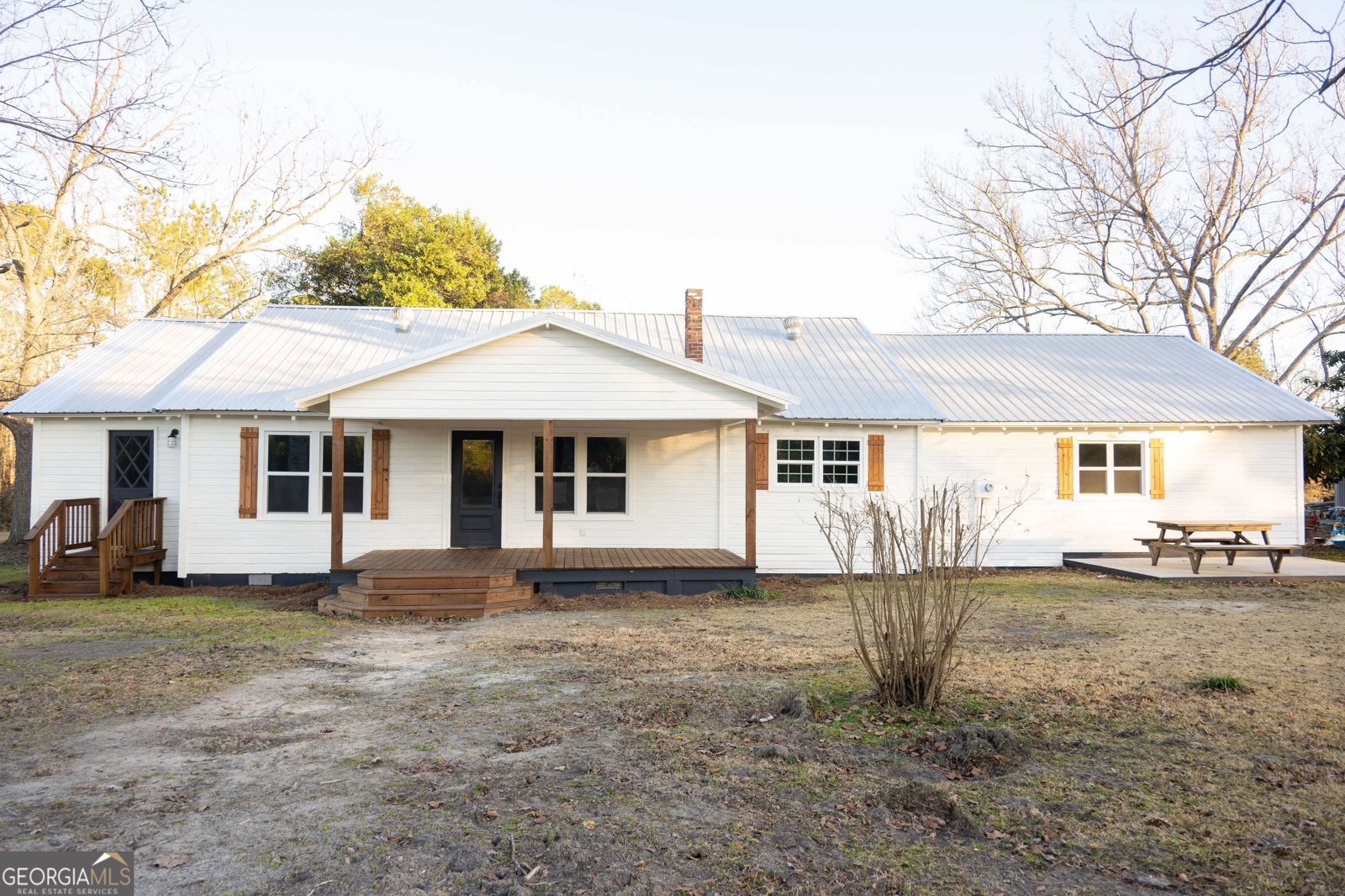 1533 W River Road Rhine - 5