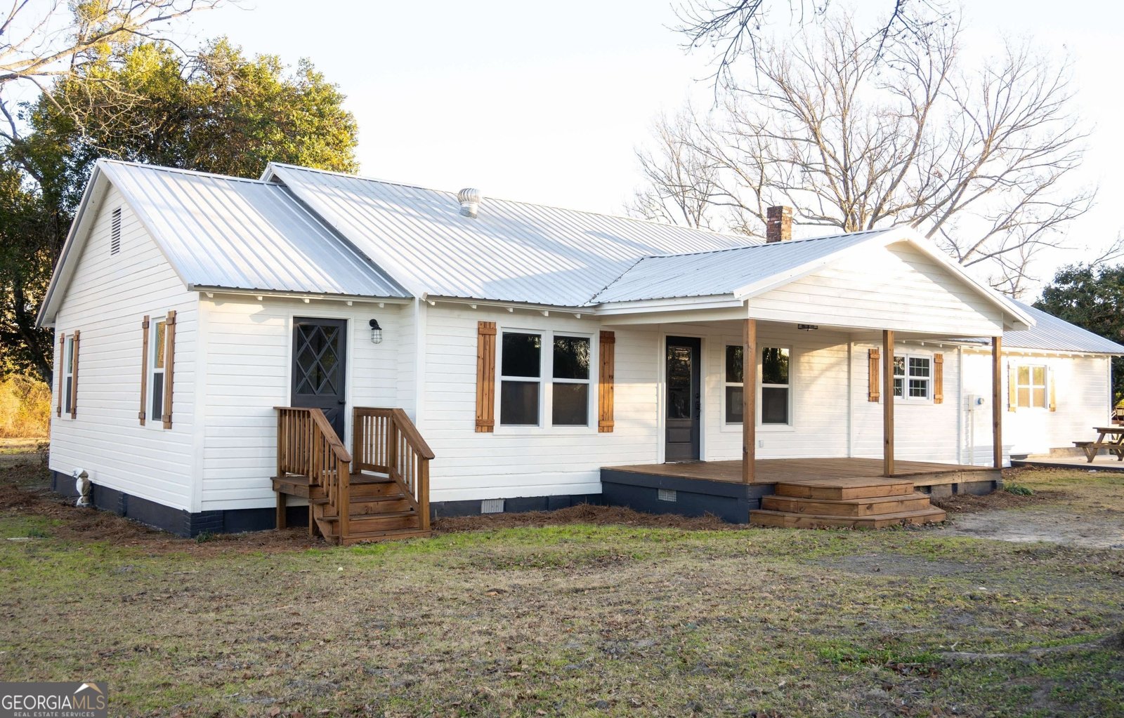 1533 W River Road Rhine - 7