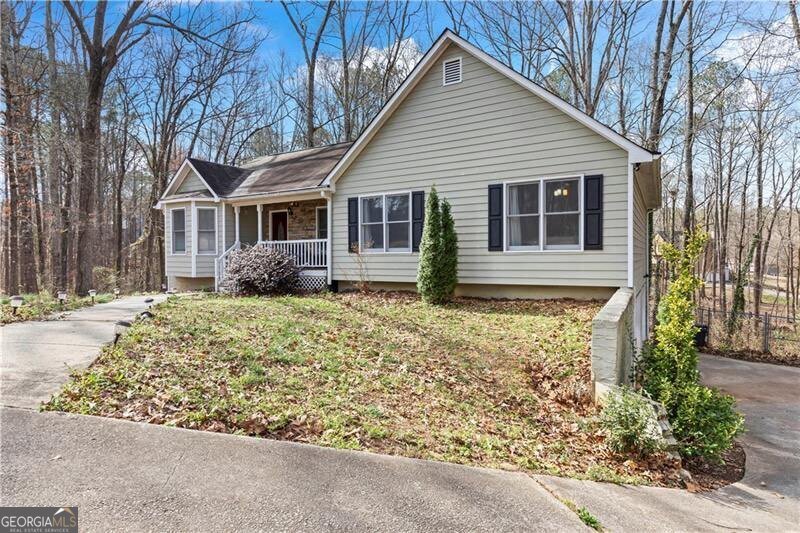 67 Oak Landing Way Douglasville - 2