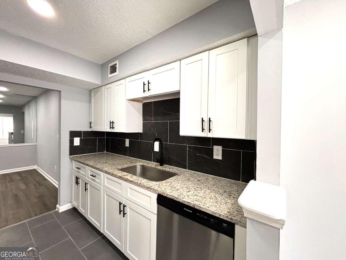 1502 Huntingdon chase Atlanta - 2