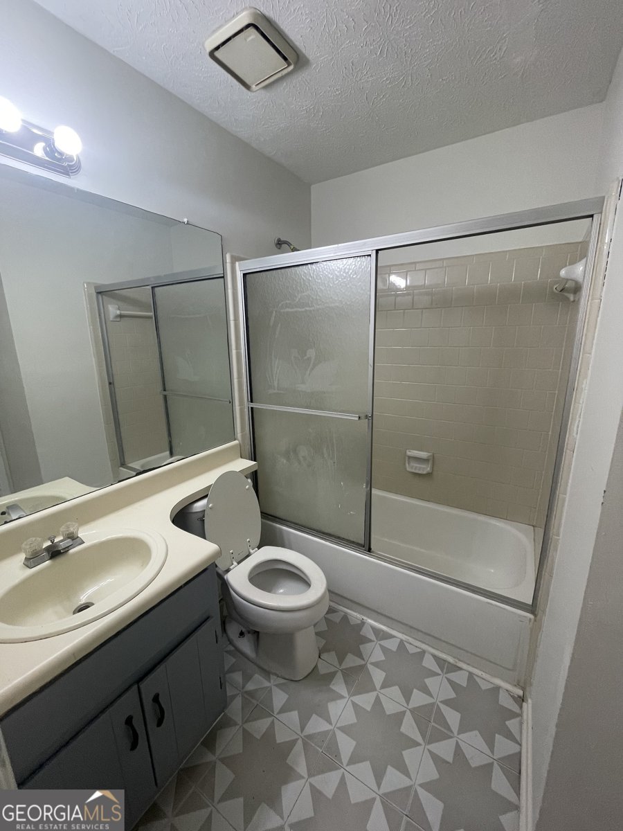 498 PRINCE OF WALES Stone Mountain - 12