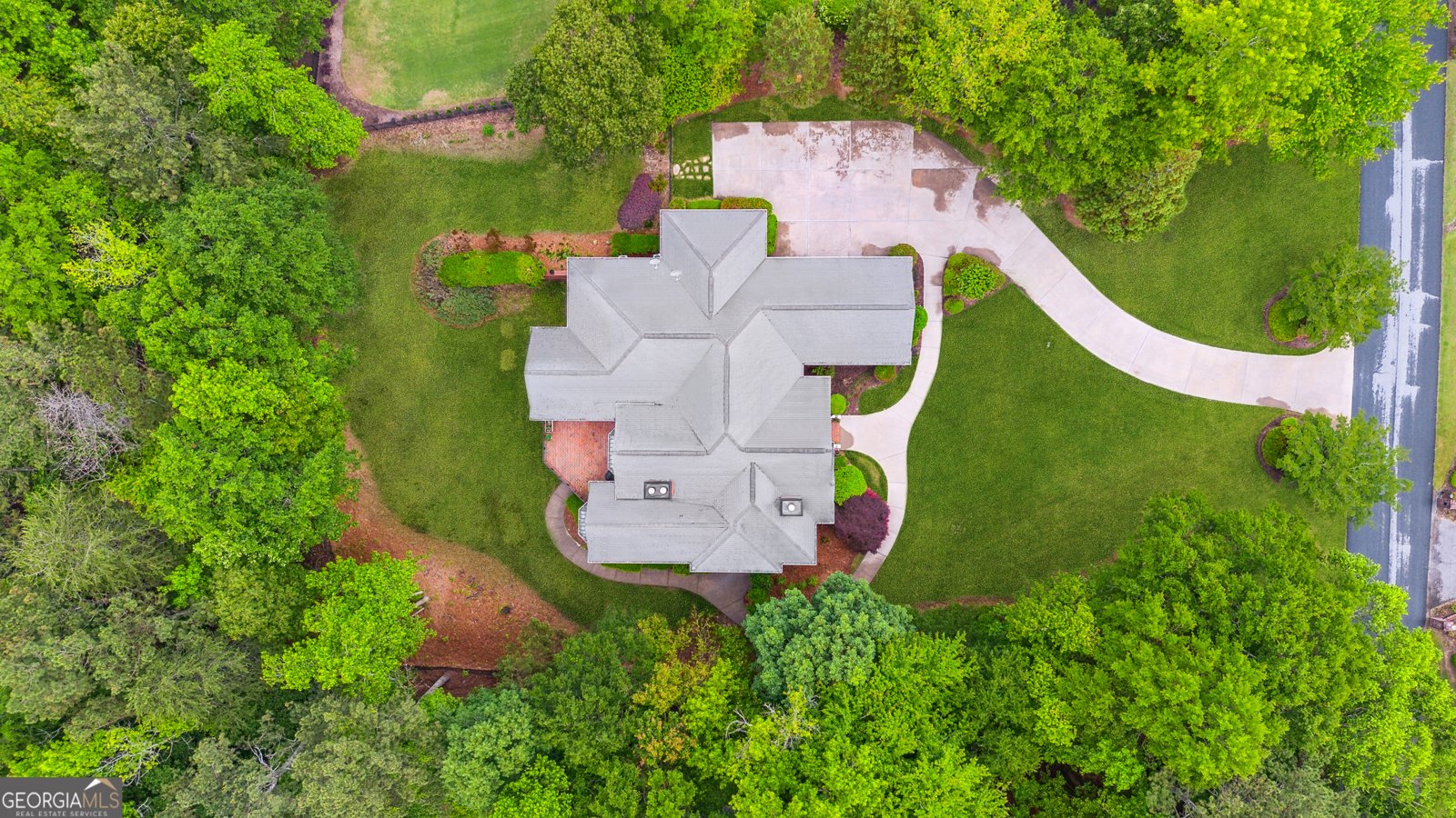 5222 Legends Drive Braselton - 33
