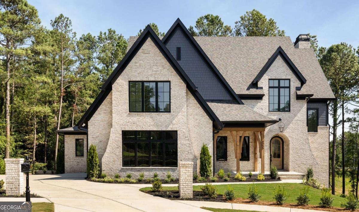 6055 Tattnall Overlook Acworth - 1