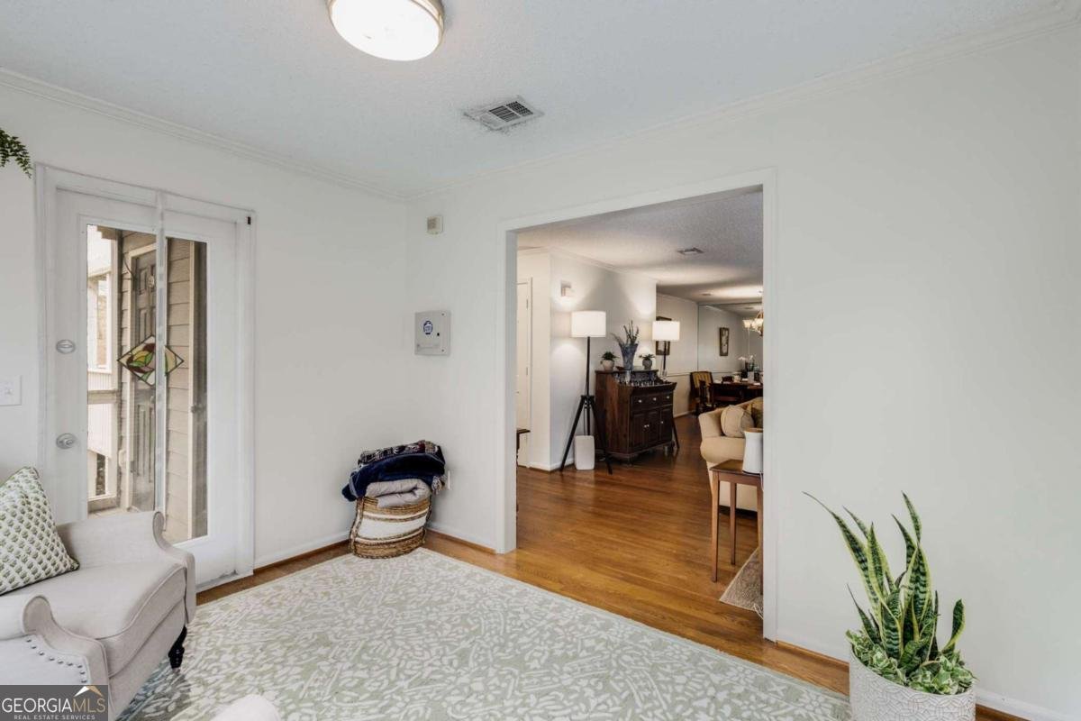 402 BAINBRIDGE Drive Atlanta - 10