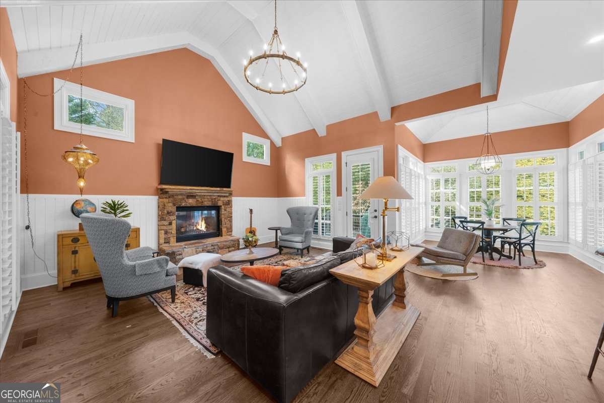 135 Newcastle Court Roswell - 24