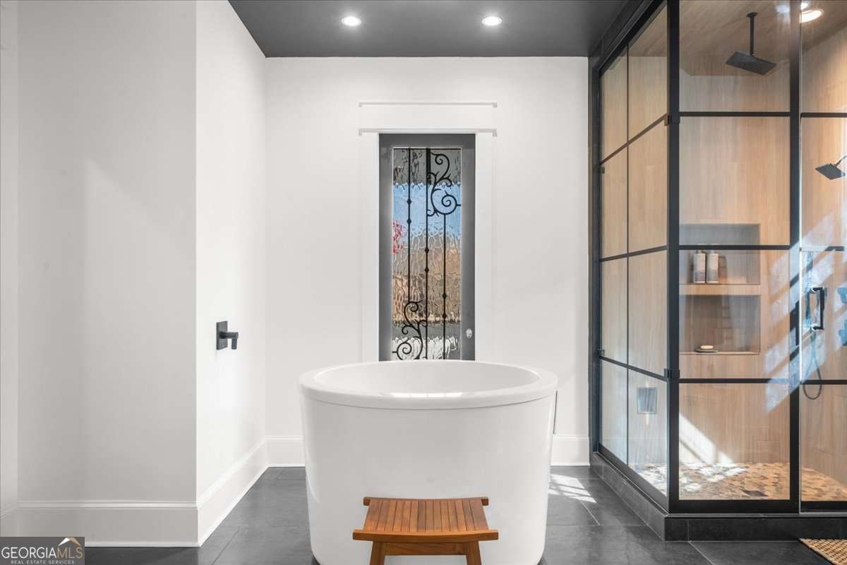 135 Newcastle Court Roswell - 39