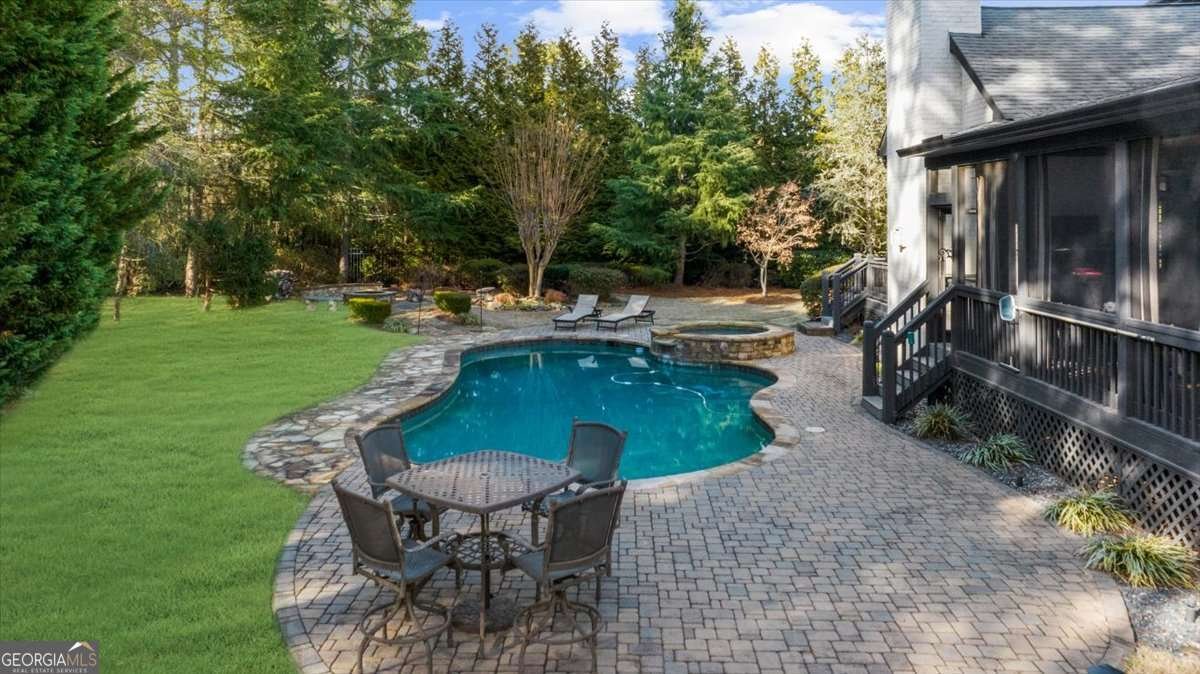 135 Newcastle Court Roswell - 60