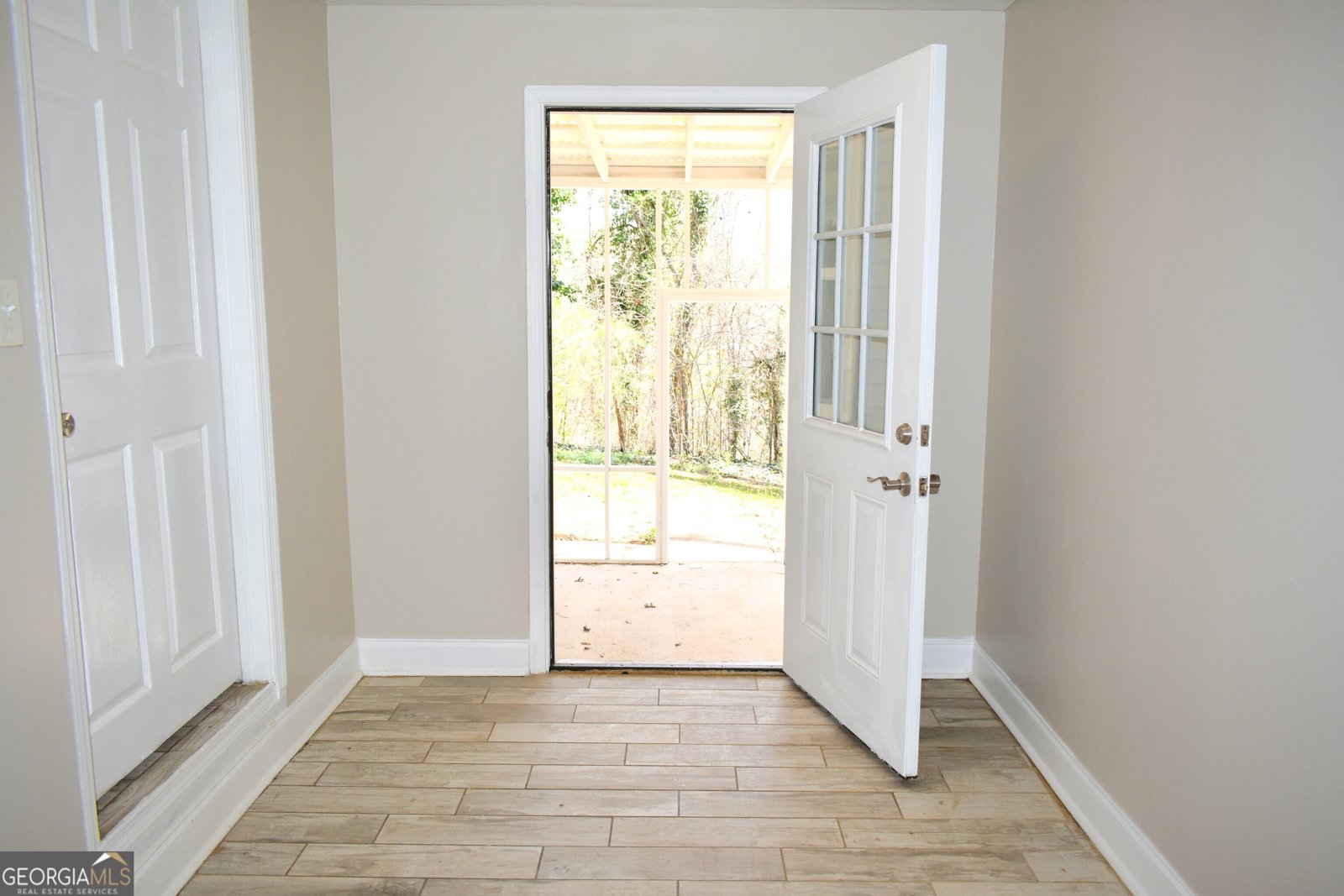 110 WILDWOOD Circle Gainesville - 14
