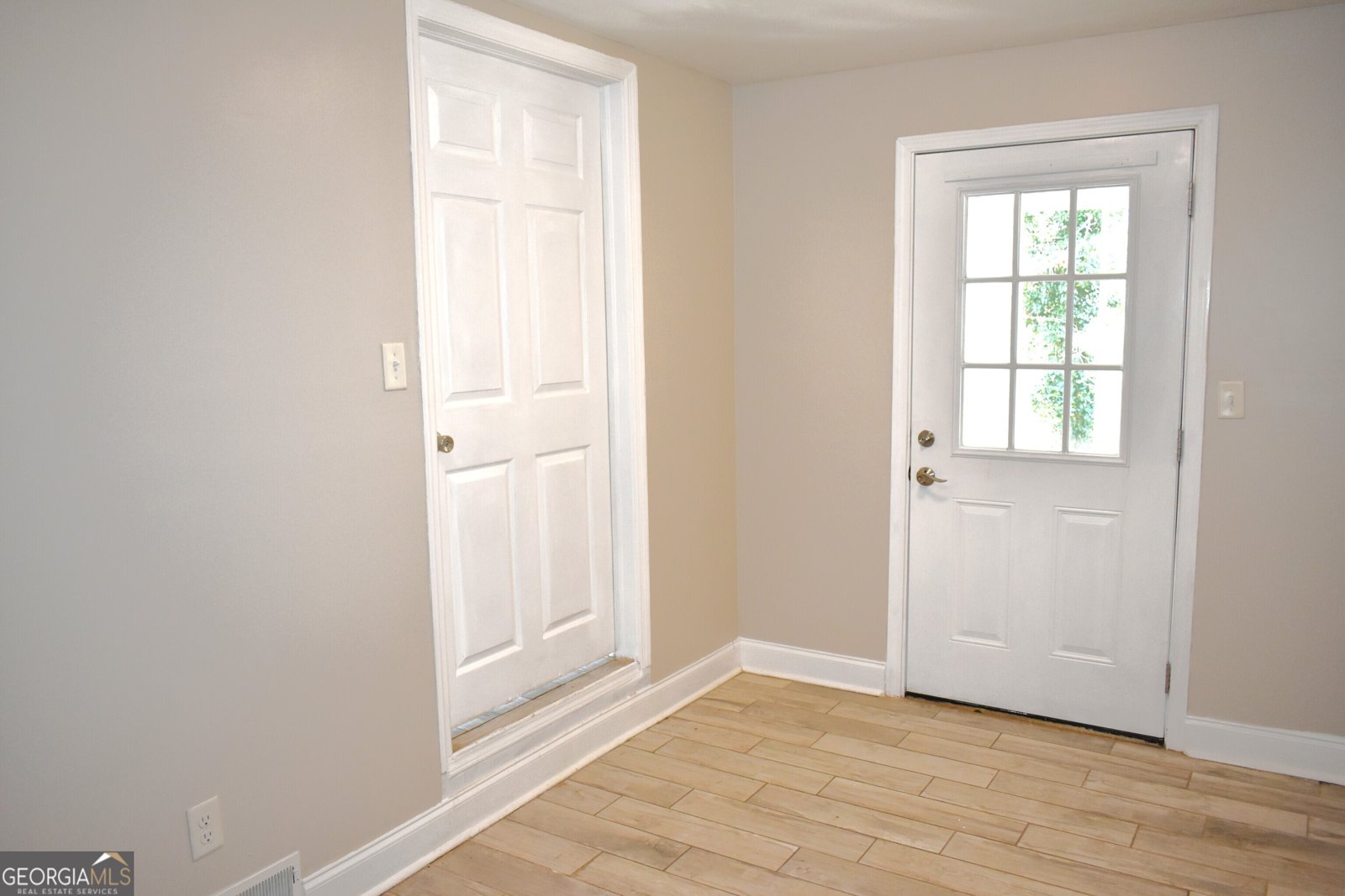 110 WILDWOOD Circle Gainesville - 16