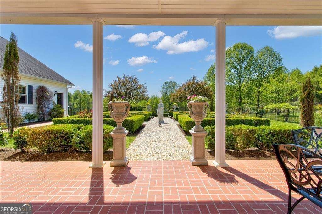 8593 Highway 82 SPUR Maysville - 61