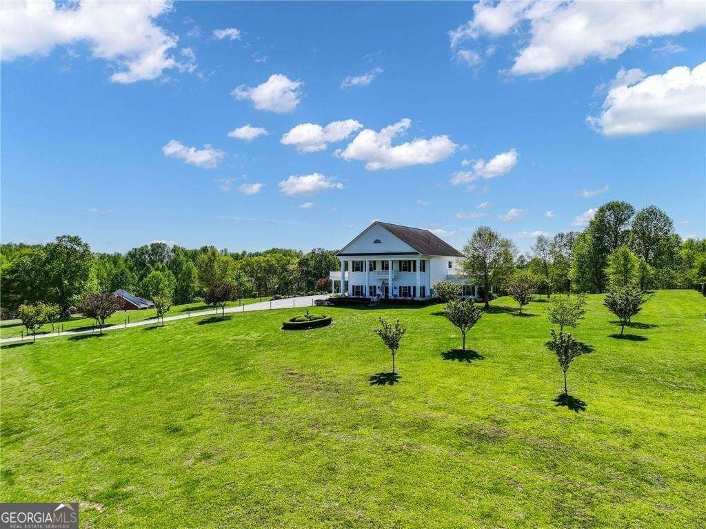 8593 Highway 82 SPUR Maysville - 83
