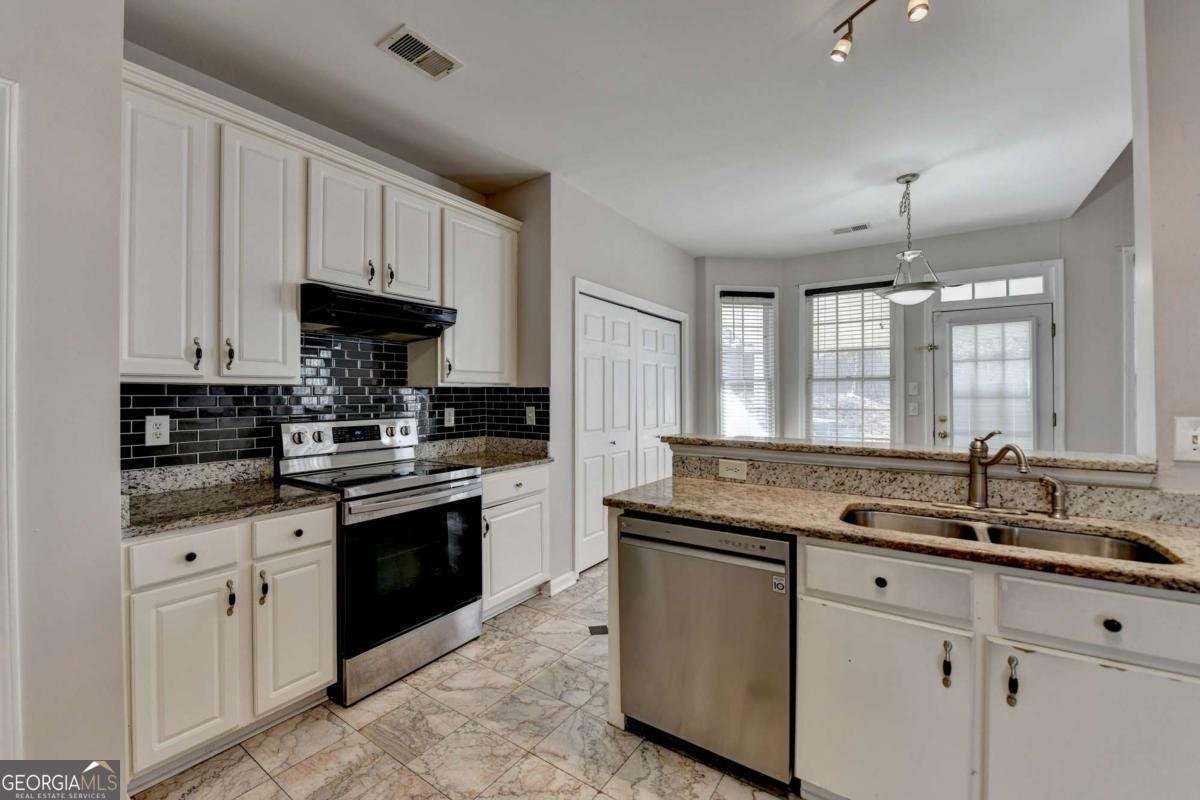 1541 Towne Park Court Lawrenceville - 29