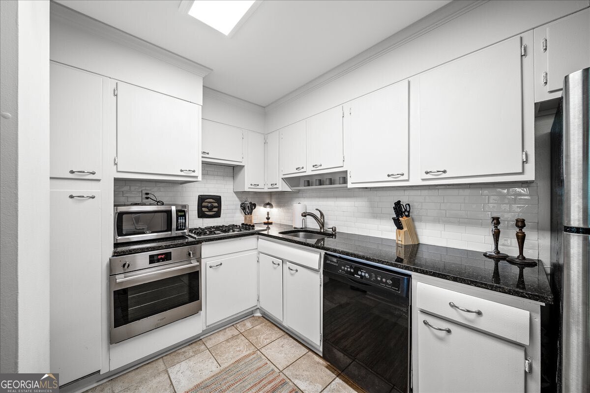 2965 Pharr Court South Atlanta - 10